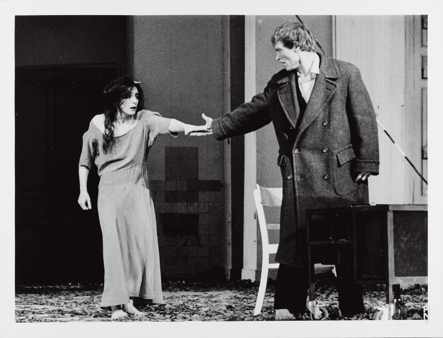 Hans Beenhakker and Beatrice Libonati in “Bluebeard. While Listening to a Tape Recording of Béla Bartók's Opera "Duke Bluebeard's Castle"” by Pina Bausch